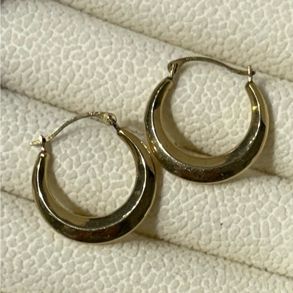 10k Yellow Gold Hoop Earrings